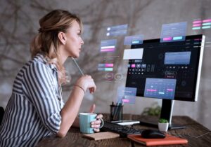 virtualizzazione dei server, con più sistemi informatici virtuali che funzionano su un unico server fisico per le PMI.